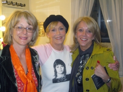 backstage040209-lauraheeryandhelenweeks