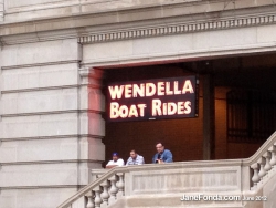 jfchicagowindellaboatsign-web