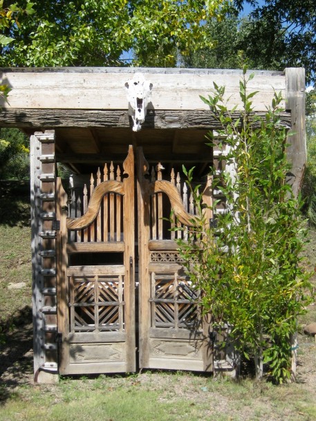 The grandkid’s outdoor craft room (click photo to enlarge)