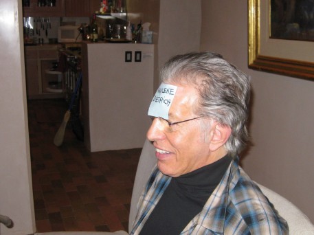 Richard who is trying to guess who he is (Marlene Dietrich) 